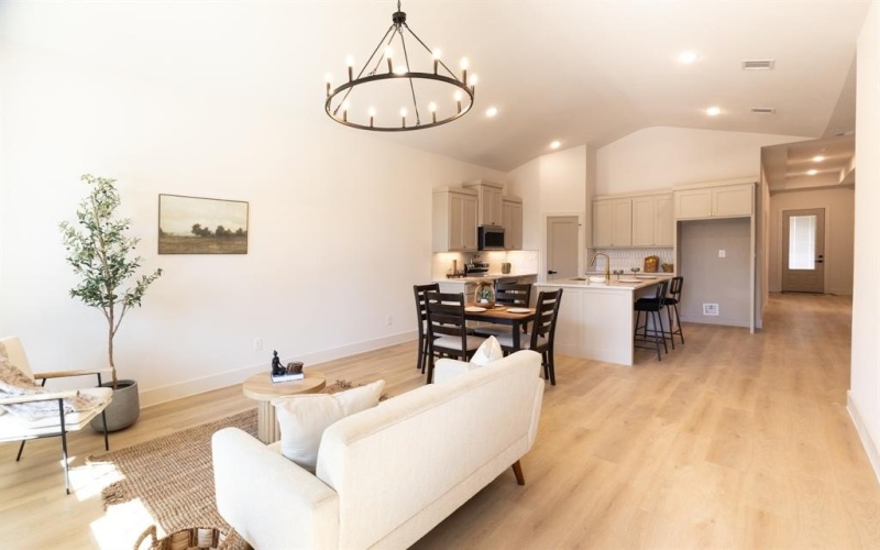 5104 Curzon Avenue, Fort Worth, TX 76107, 4 Bedrooms Bedrooms, ,2 BathroomsBathrooms,Residential,For Sale,5104 Curzon Avenue,0,21106904