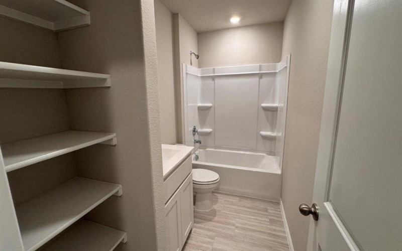 557 ARROYO Drive, Cleburne, TX 76033, 4 Habitaciones Habitaciones , ,2 BañosBaños,Residential,En Venta,557 ARROYO Drive,0,21106914