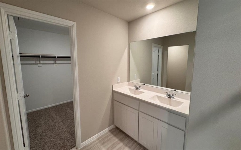 557 ARROYO Drive, Cleburne, TX 76033, 4 Habitaciones Habitaciones , ,2 BañosBaños,Residential,En Venta,557 ARROYO Drive,0,21106914