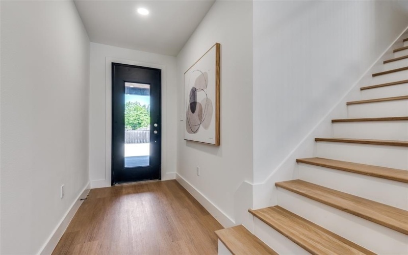 7337 Flyers Way, Dallas, TX 75235, 3 Habitaciones Habitaciones , ,2 BañosBaños,Residential,En Venta,7337 Flyers Way,0,21106995