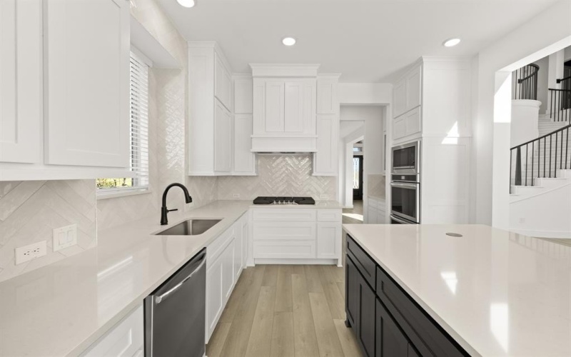 2100 Rockhopper Court, Mansfield, TX 76063, 5 Bedrooms Bedrooms, ,5 BathroomsBathrooms,Residential,For Sale,2100 Rockhopper Court,0,21107088