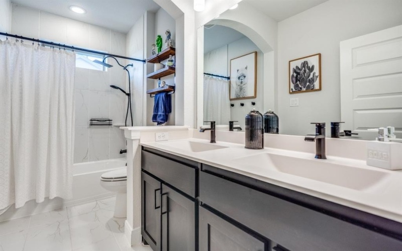 2708 Darlington Road, Northlake, TX 76226, 4 Bedrooms Bedrooms, ,3 BathroomsBathrooms,Residential,For Sale,2708 Darlington Road,0,21107180