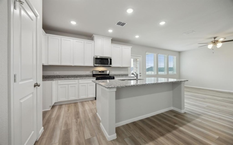 700 Santa Lucia Drive, Anna, TX 75409, 4 Habitaciones Habitaciones , ,3 BañosBaños,Residential,En Venta,700 Santa Lucia Drive,0,21107275