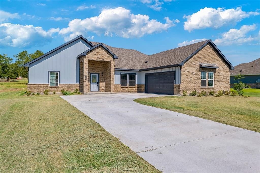 1013 Don Eve Court, Azle, TX 76020, 4 Bedrooms Bedrooms, ,2 BathroomsBathrooms,Residential,For Sale,1013 Don Eve Court,0,21107411
