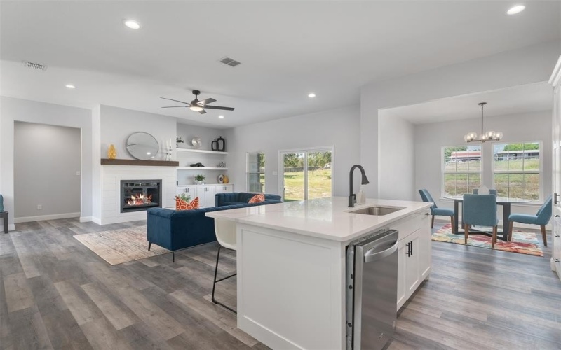 1013 Don Eve Court, Azle, TX 76020, 4 Bedrooms Bedrooms, ,2 BathroomsBathrooms,Residential,For Sale,1013 Don Eve Court,0,21107411