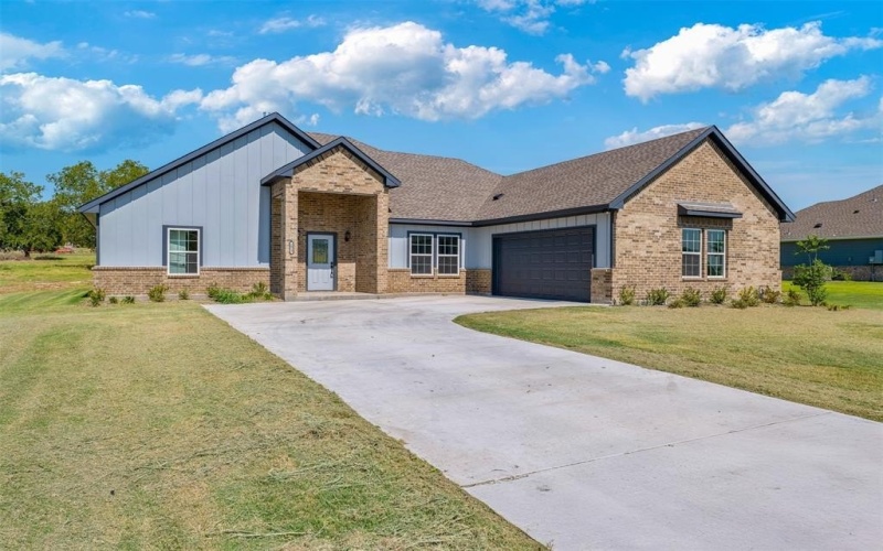 1013 Don Eve Court, Azle, TX 76020, 4 Bedrooms Bedrooms, ,2 BathroomsBathrooms,Residential,For Sale,1013 Don Eve Court,0,21107411