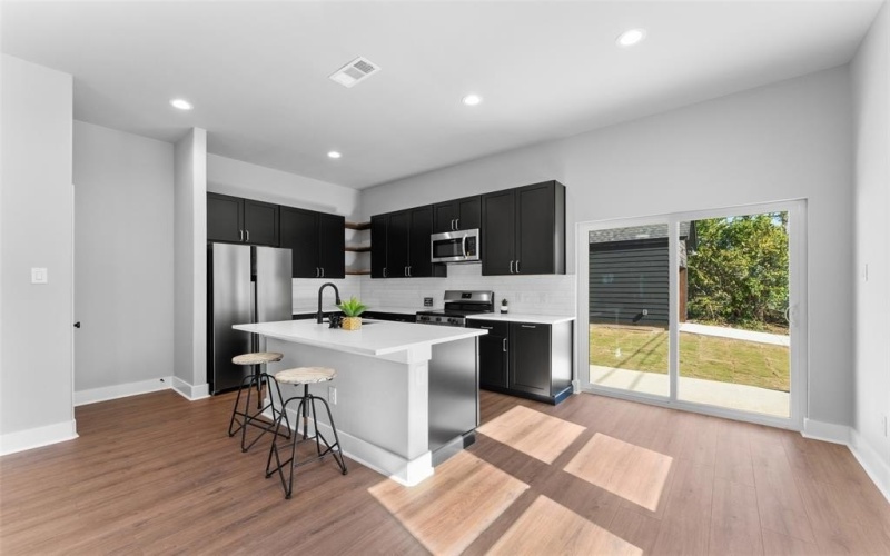 612 N Robinson Street, Cleburne, TX 76031, 3 Habitaciones Habitaciones , ,2 BañosBaños,Residential,En Venta,612 N Robinson Street,0,21096440