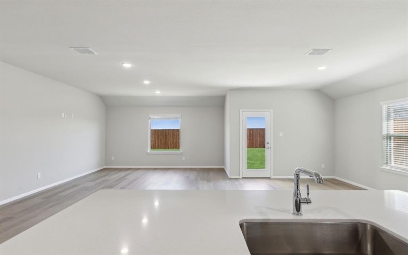 7620 Kingfisher Road, Aubrey, TX 76227, 3 Bedrooms Bedrooms, ,2 BathroomsBathrooms,Residential,For Sale,7620 Kingfisher Road,0,21099123