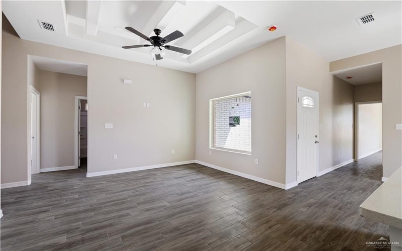 1304 E Acacia Drive, San Juan, TX 78589, 3 Bedrooms Bedrooms, ,2 BathroomsBathrooms,Residential,For Sale,1304 E Acacia Drive,465654