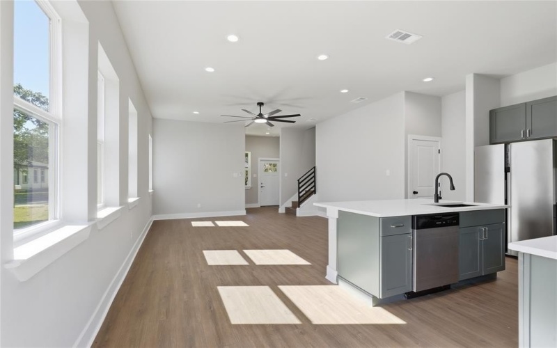 614 N Robinson Street, Cleburne, TX 76031, 3 Habitaciones Habitaciones , ,2 BañosBaños,Residential,En Venta,614 N Robinson Street,0,21102649