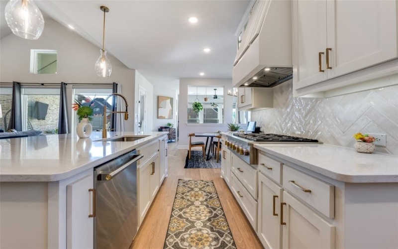 2273 Roaming Trail, Northlake, TX 76247, 4 Habitaciones Habitaciones , ,3 BañosBaños,Residential,En Venta,2273 Roaming Trail,0,21104529