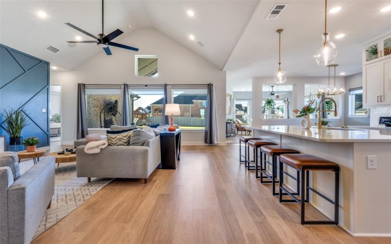 2273 Roaming Trail, Northlake, TX 76247, 4 Habitaciones Habitaciones , ,3 BañosBaños,Residential,En Venta,2273 Roaming Trail,0,21104529