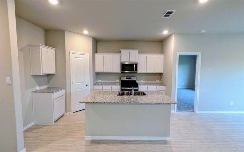 4249 SUBTLE CREEK Lane, Fort Worth, TX 76036, 4 Habitaciones Habitaciones , ,2 BañosBaños,Residential,En Venta,4249 SUBTLE CREEK Lane,0,21104681