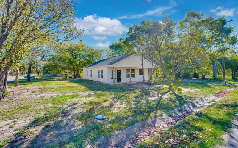 501 1st Street, Cooper, TX 75432, 3 Habitaciones Habitaciones , ,2 BañosBaños,Residential,En Venta,501 1st Street,0,21105137