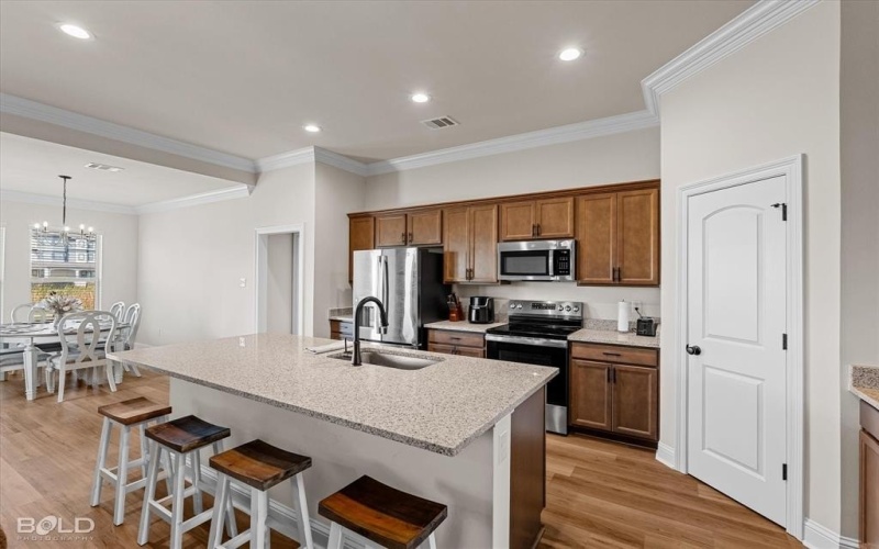 290 Venecia Drive, Bossier City, LA 71111, 3 Bedrooms Bedrooms, ,2 BathroomsBathrooms,Residential,For Sale,290 Venecia Drive,0,21105509