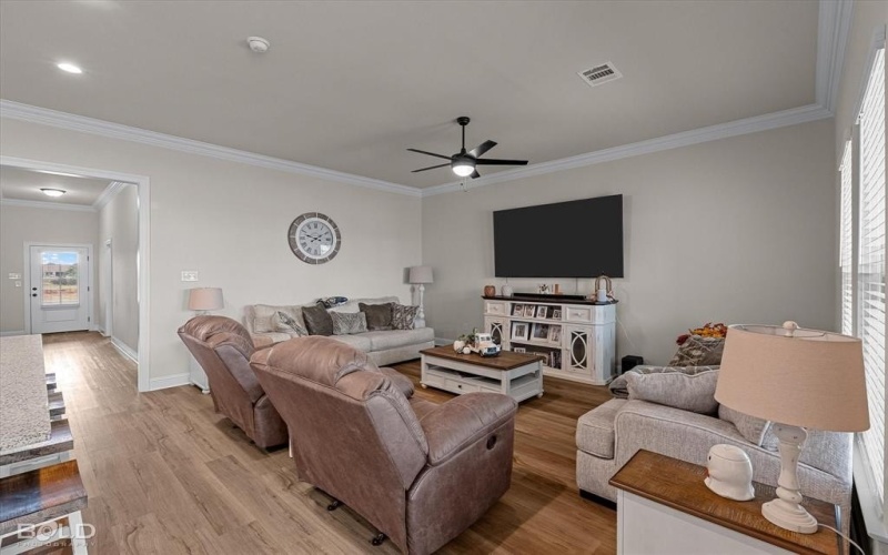 290 Venecia Drive, Bossier City, LA 71111, 3 Bedrooms Bedrooms, ,2 BathroomsBathrooms,Residential,For Sale,290 Venecia Drive,0,21105509