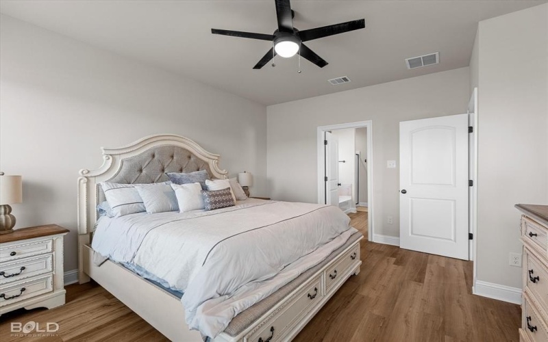 290 Venecia Drive, Bossier City, LA 71111, 3 Bedrooms Bedrooms, ,2 BathroomsBathrooms,Residential,For Sale,290 Venecia Drive,0,21105509