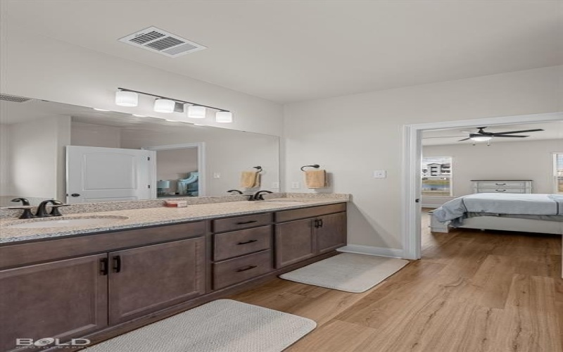 290 Venecia Drive, Bossier City, LA 71111, 3 Bedrooms Bedrooms, ,2 BathroomsBathrooms,Residential,For Sale,290 Venecia Drive,0,21105509