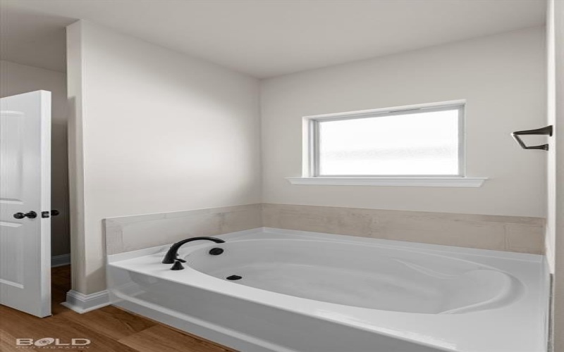 290 Venecia Drive, Bossier City, LA 71111, 3 Bedrooms Bedrooms, ,2 BathroomsBathrooms,Residential,For Sale,290 Venecia Drive,0,21105509