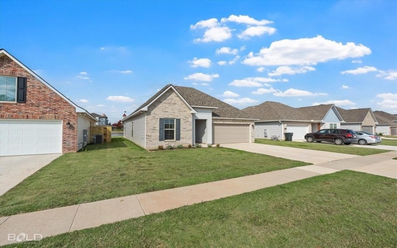 290 Venecia Drive, Bossier City, LA 71111, 3 Bedrooms Bedrooms, ,2 BathroomsBathrooms,Residential,For Sale,290 Venecia Drive,0,21105509