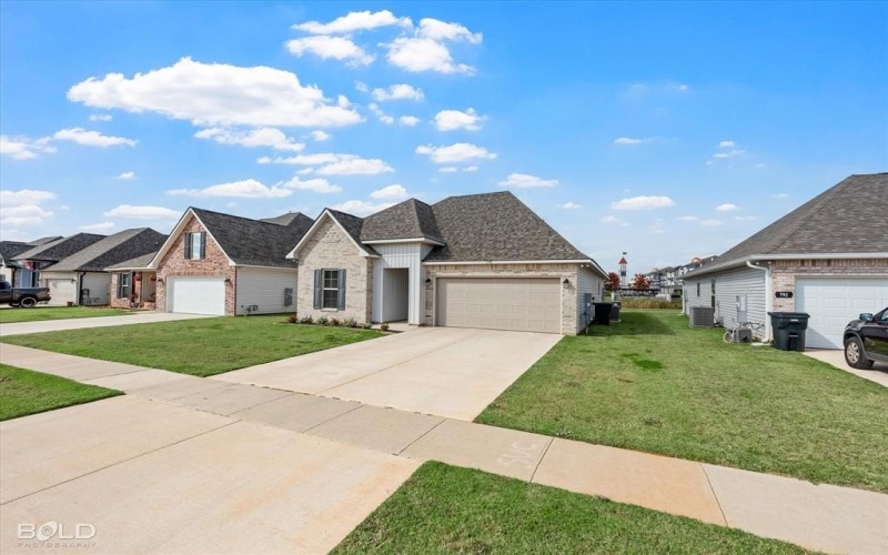 290 Venecia Drive, Bossier City, LA 71111, 3 Bedrooms Bedrooms, ,2 BathroomsBathrooms,Residential,For Sale,290 Venecia Drive,0,21105509