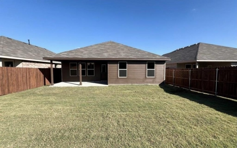 8457 HOLLYMEAD Lane, Fort Worth, TX 76131, 4 Bedrooms Bedrooms, ,2 BathroomsBathrooms,Residential,For Sale,8457 HOLLYMEAD Lane,0,21106012