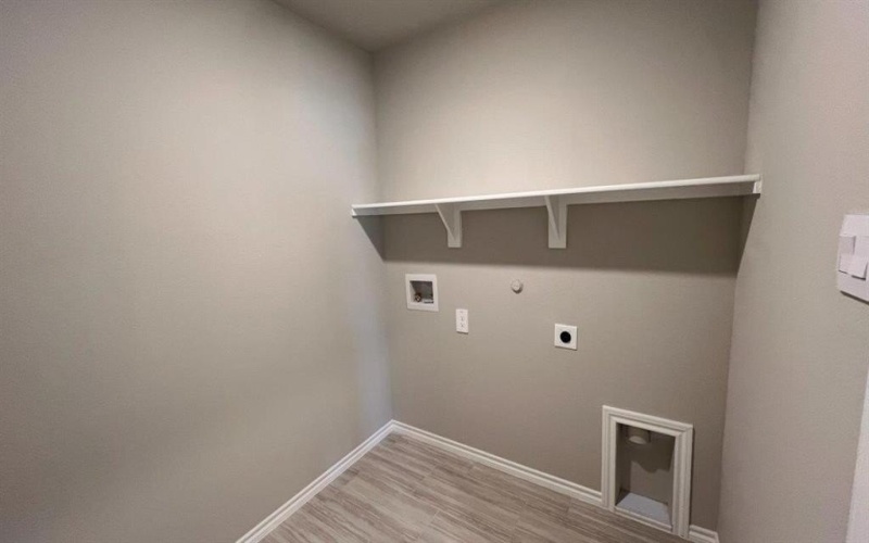 8436 HOLLYMEAD Lane, Fort Worth, TX 76131, 4 Bedrooms Bedrooms, ,2 BathroomsBathrooms,Residential,For Sale,8436 HOLLYMEAD Lane,0,21106053