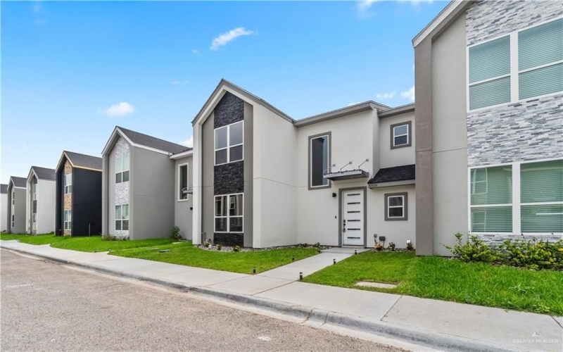 5516 N Crown Point, Pharr, TX 78577, 3 Habitaciones Habitaciones , ,2 BañosBaños,Residential,En Venta,5516 N Crown Point,465671