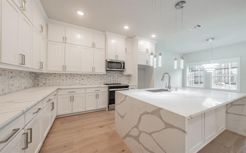 6425 ST GEORGE Court, North Richland Hills, TX 76180, 4 Habitaciones Habitaciones , ,2 BañosBaños,Residential,En Venta,6425 ST GEORGE Court,0,21107746