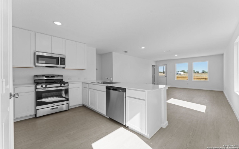 2214 Collins Aly, Converse, TX 78109, 3 Habitaciones Habitaciones , ,2 BañosBaños,Residential,En Venta,2214 Collins Aly,0,1921588