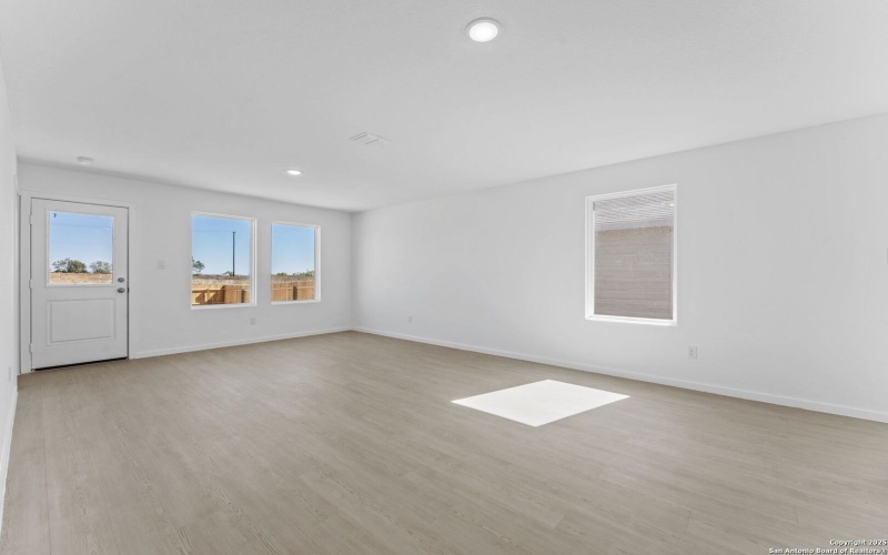 2214 Collins Aly, Converse, TX 78109, 3 Habitaciones Habitaciones , ,2 BañosBaños,Residential,En Venta,2214 Collins Aly,0,1921588