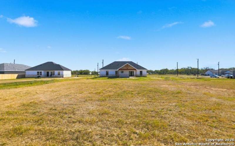 16935 Rancho Escondido, Atascosa, TX 78002, 3 Habitaciones Habitaciones , ,2 BañosBaños,Residential,En Venta,16935 Rancho Escondido,0,1921617