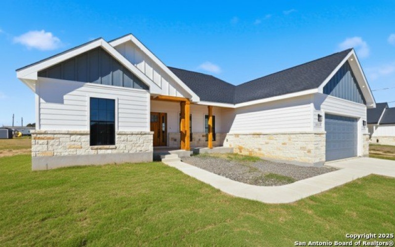 16935 Rancho Escondido, Atascosa, TX 78002, 3 Habitaciones Habitaciones , ,2 BañosBaños,Residential,En Venta,16935 Rancho Escondido,0,1921617