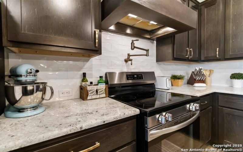 3137 County Road 5710, Devine, TX 78016, 4 Bedrooms Bedrooms, ,2 BathroomsBathrooms,Farm,For Sale,3137 County Road 5710,0,1921459