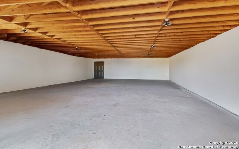 3137 County Road 5710, Devine, TX 78016, 4 Bedrooms Bedrooms, ,2 BathroomsBathrooms,Farm,For Sale,3137 County Road 5710,0,1921459