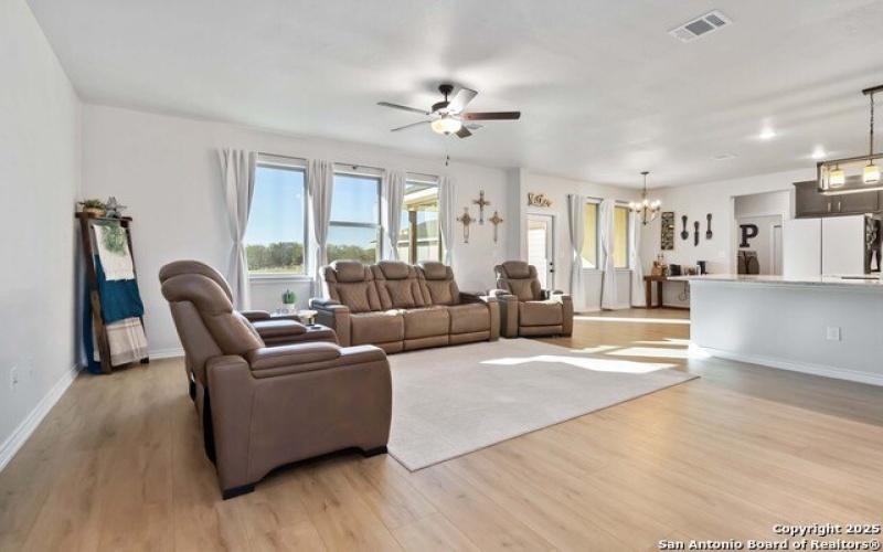 3137 County Road 5710, Devine, TX 78016, 4 Bedrooms Bedrooms, ,2 BathroomsBathrooms,Farm,For Sale,3137 County Road 5710,0,1921459