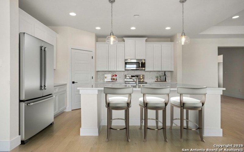 1901 N Chateau Lane, Kerrville, TX 78028, 2 Bedrooms Bedrooms, ,2 BathroomsBathrooms,Residential,For Sale,1901 N Chateau Lane,0,1921498