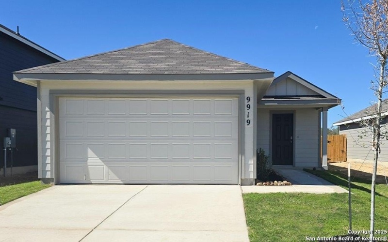 9919 De Allende Path, San Antonio, TX 78221, 3 Bedrooms Bedrooms, ,2 BathroomsBathrooms,Residential,For Sale,9919 De Allende Path,0,1921504