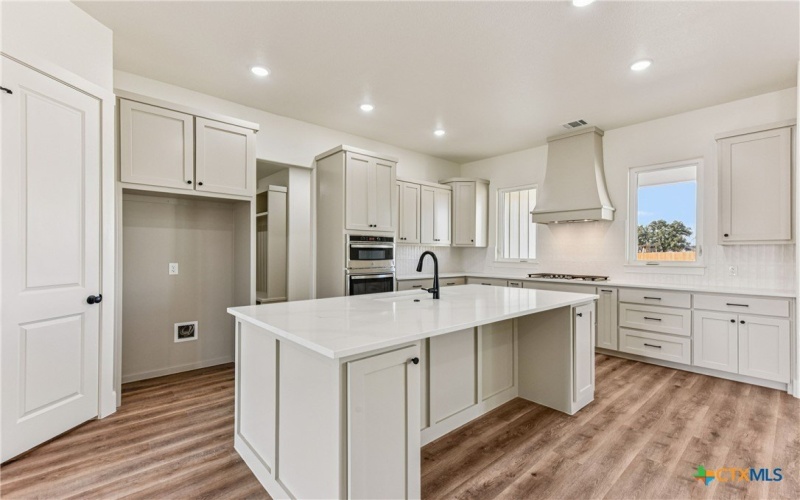 11060 Eagle Walk Boulevard, Salado, TX 76571, 4 Bedrooms Bedrooms, ,3 BathroomsBathrooms,Residential,For Sale,11060 Eagle Walk Boulevard,0,597205