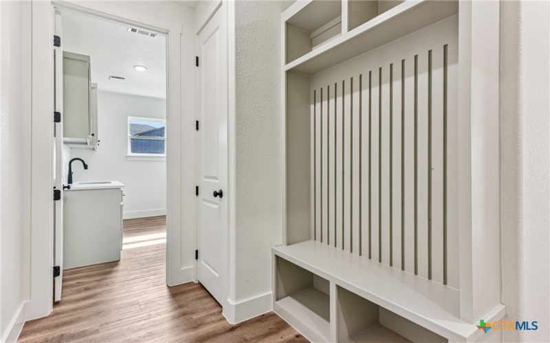 11060 Eagle Walk Boulevard, Salado, TX 76571, 4 Bedrooms Bedrooms, ,3 BathroomsBathrooms,Residential,For Sale,11060 Eagle Walk Boulevard,0,597205