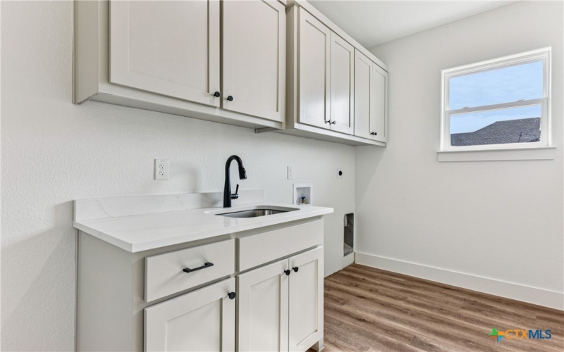 11060 Eagle Walk Boulevard, Salado, TX 76571, 4 Bedrooms Bedrooms, ,3 BathroomsBathrooms,Residential,For Sale,11060 Eagle Walk Boulevard,0,597205