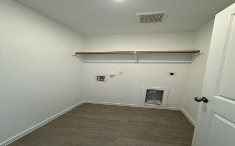 2802 Martell Street, Corpus Christi, TX 78415, 4 Habitaciones Habitaciones , ,2 BañosBaños,Residential,En Venta,2802 Martell Street,0,467530