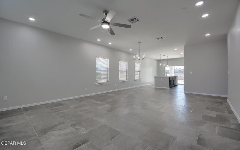 13912 Summer Valley Avenue, El Paso, TX 79928, 4 Habitaciones Habitaciones , ,2 BañosBaños,Residential,En Venta,13912 Summer Valley Avenue,0,933430