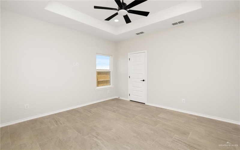 324 N Leon Avenue, Elsa, TX 78543, 3 Habitaciones Habitaciones , ,2 BañosBaños,Residential,En Venta,324 N Leon Avenue,470971