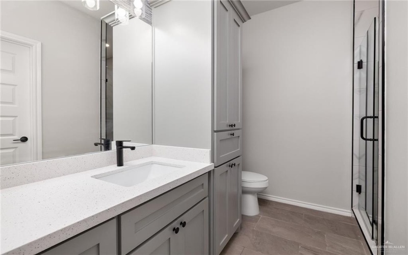 324 N Leon Avenue, Elsa, TX 78543, 3 Habitaciones Habitaciones , ,2 BañosBaños,Residential,En Venta,324 N Leon Avenue,470971