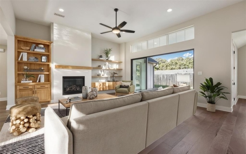 2638 Evinrude Drive, Grapevine, TX 76051, 3 Habitaciones Habitaciones , ,2 BañosBaños,Residential,En Venta,2638 Evinrude Drive,0,21073899