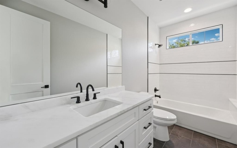 2638 Evinrude Drive, Grapevine, TX 76051, 3 Habitaciones Habitaciones , ,2 BañosBaños,Residential,En Venta,2638 Evinrude Drive,0,21073899