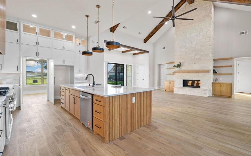 559 Aermotor Loop, Weatherford, TX 76085, 4 Bedrooms Bedrooms, ,3 BathroomsBathrooms,Residential,For Sale,559 Aermotor Loop,0,21107179