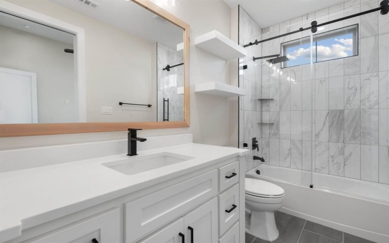 559 Aermotor Loop, Weatherford, TX 76085, 4 Bedrooms Bedrooms, ,3 BathroomsBathrooms,Residential,For Sale,559 Aermotor Loop,0,21107179