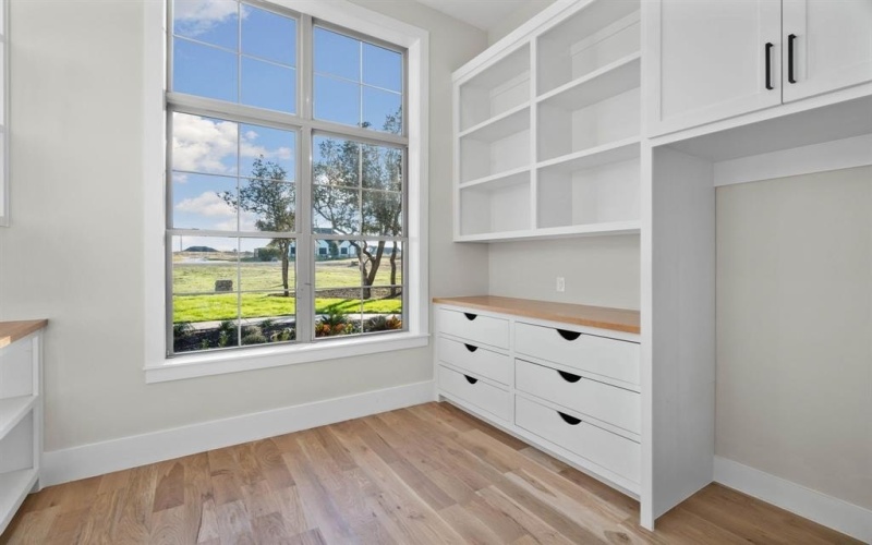 559 Aermotor Loop, Weatherford, TX 76085, 4 Bedrooms Bedrooms, ,3 BathroomsBathrooms,Residential,For Sale,559 Aermotor Loop,0,21107179